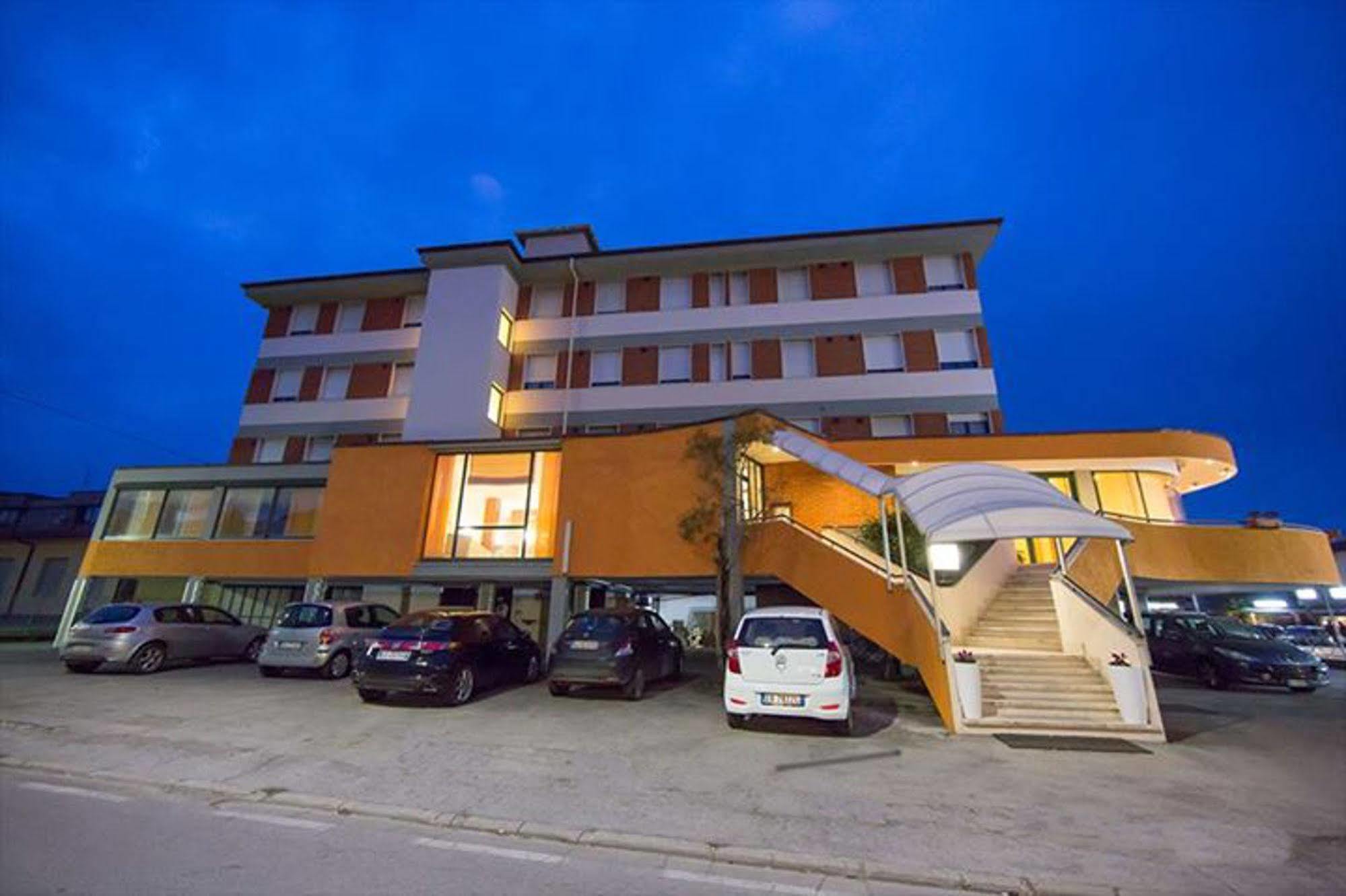 Hotel Toscana Figline Valdarno Bagian luar foto